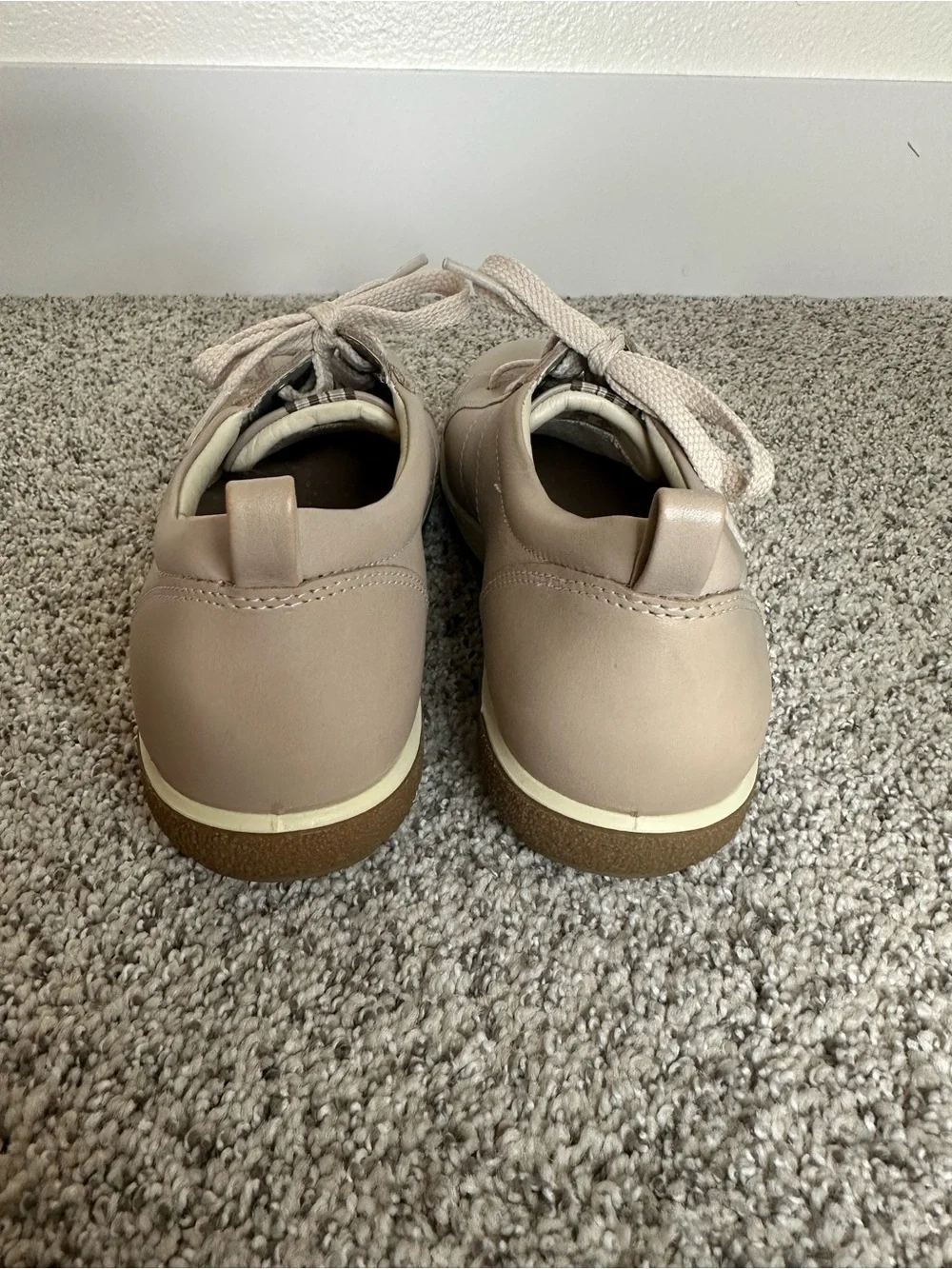 Ecco Women's Lace-Up Sneakers in Light Taupe